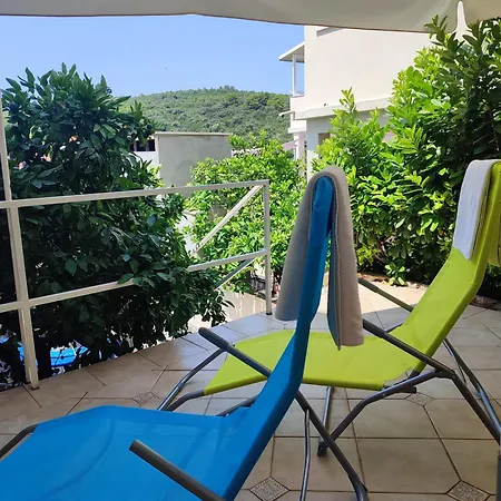 Apartments Laus Zavalatica Exterior photo