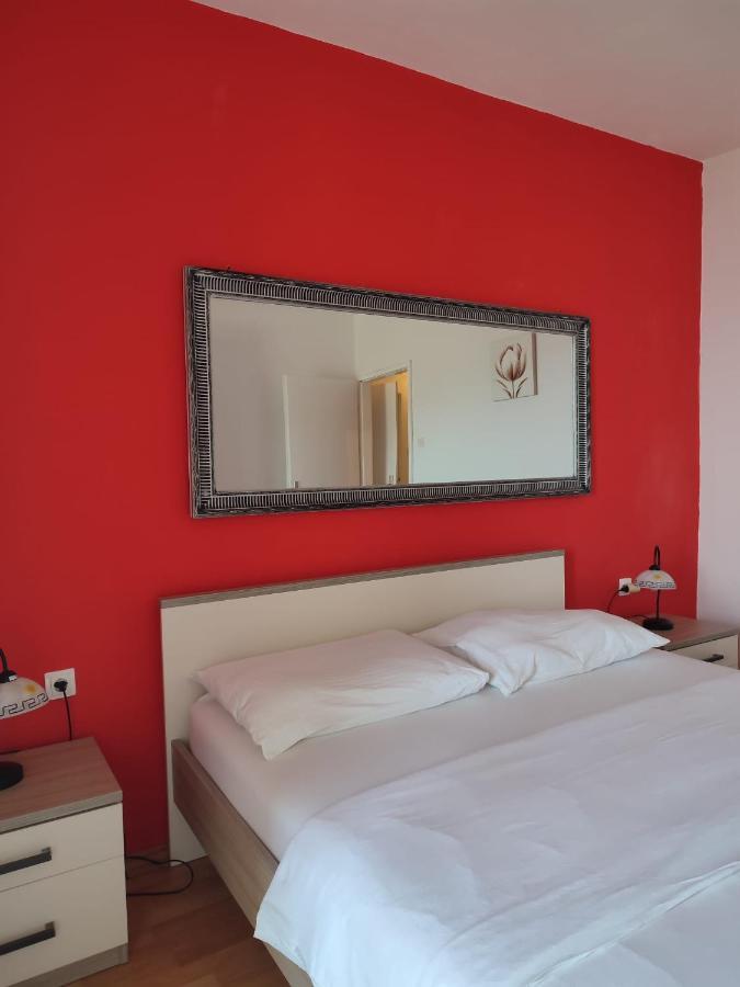 Laus Apartment Zavalatica