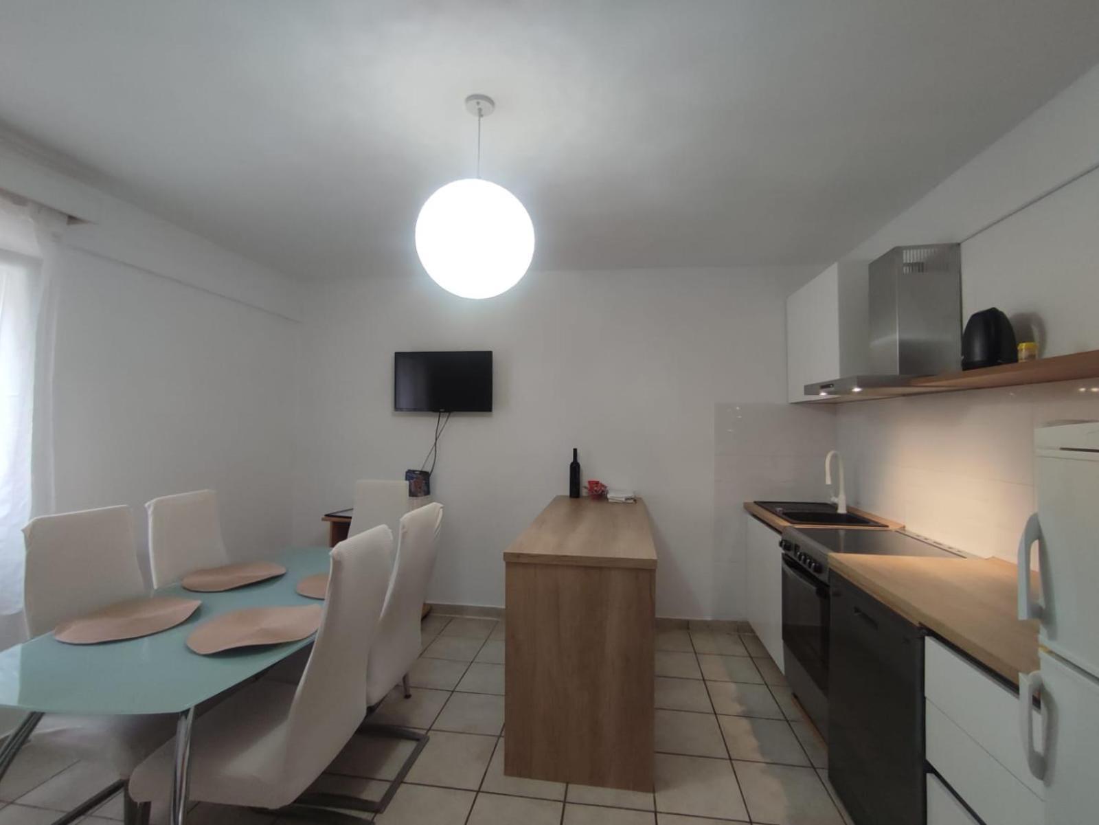 Apartment Laus Zavalatica