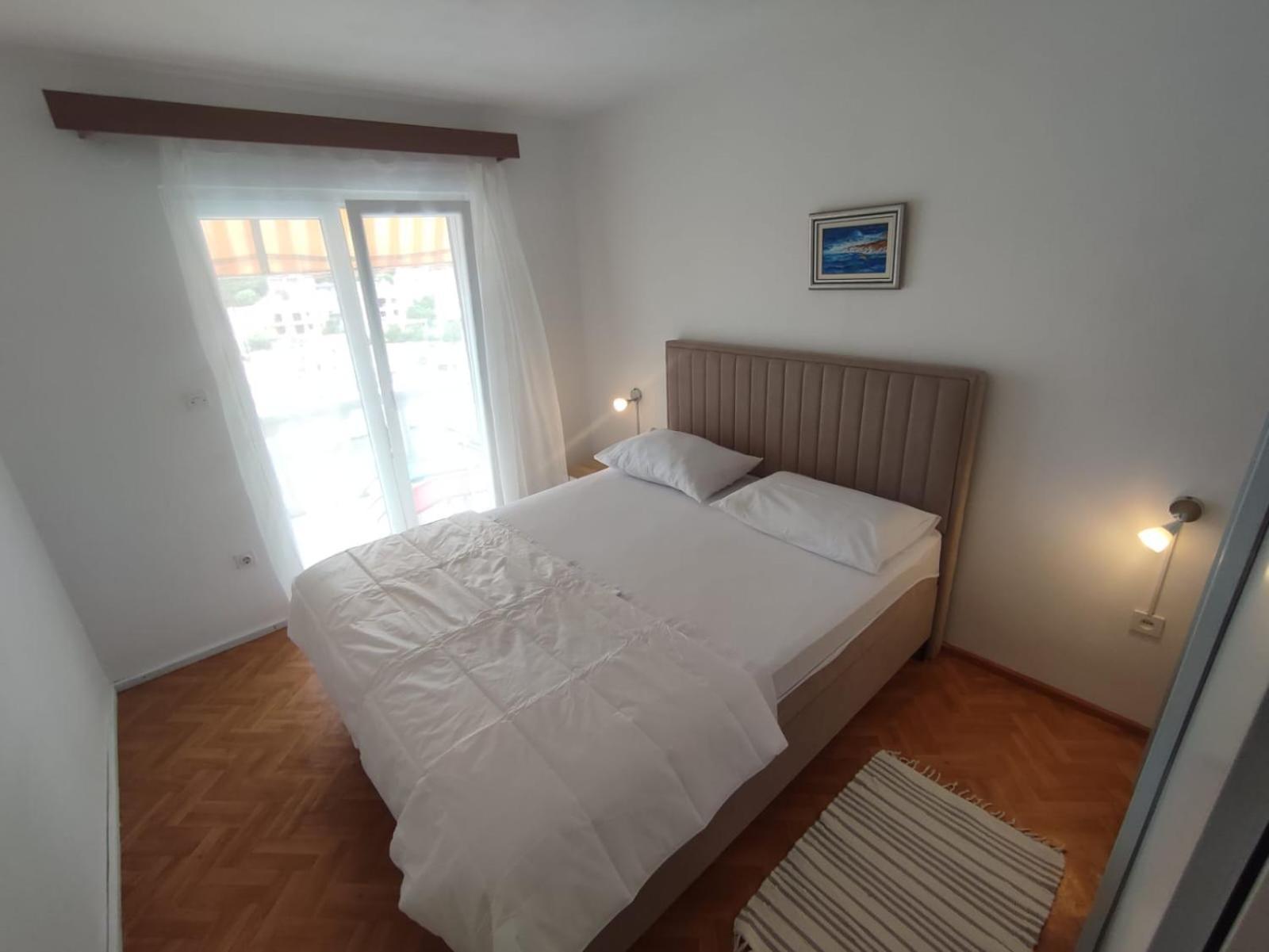 Laus Apartment