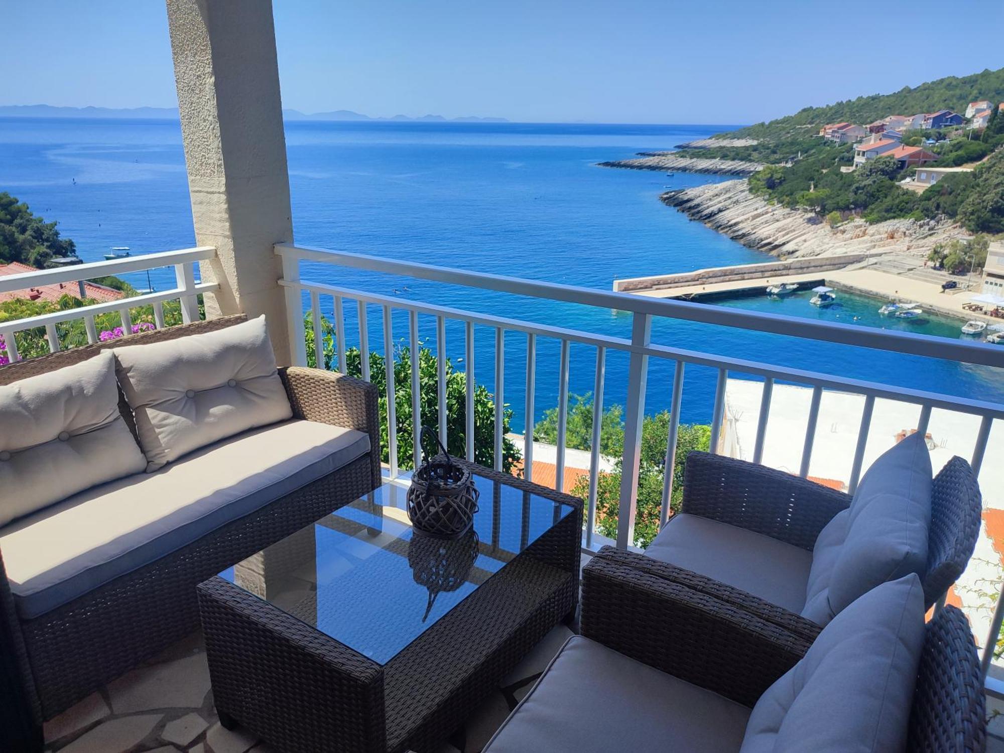 Laus Apartment Zavalatica