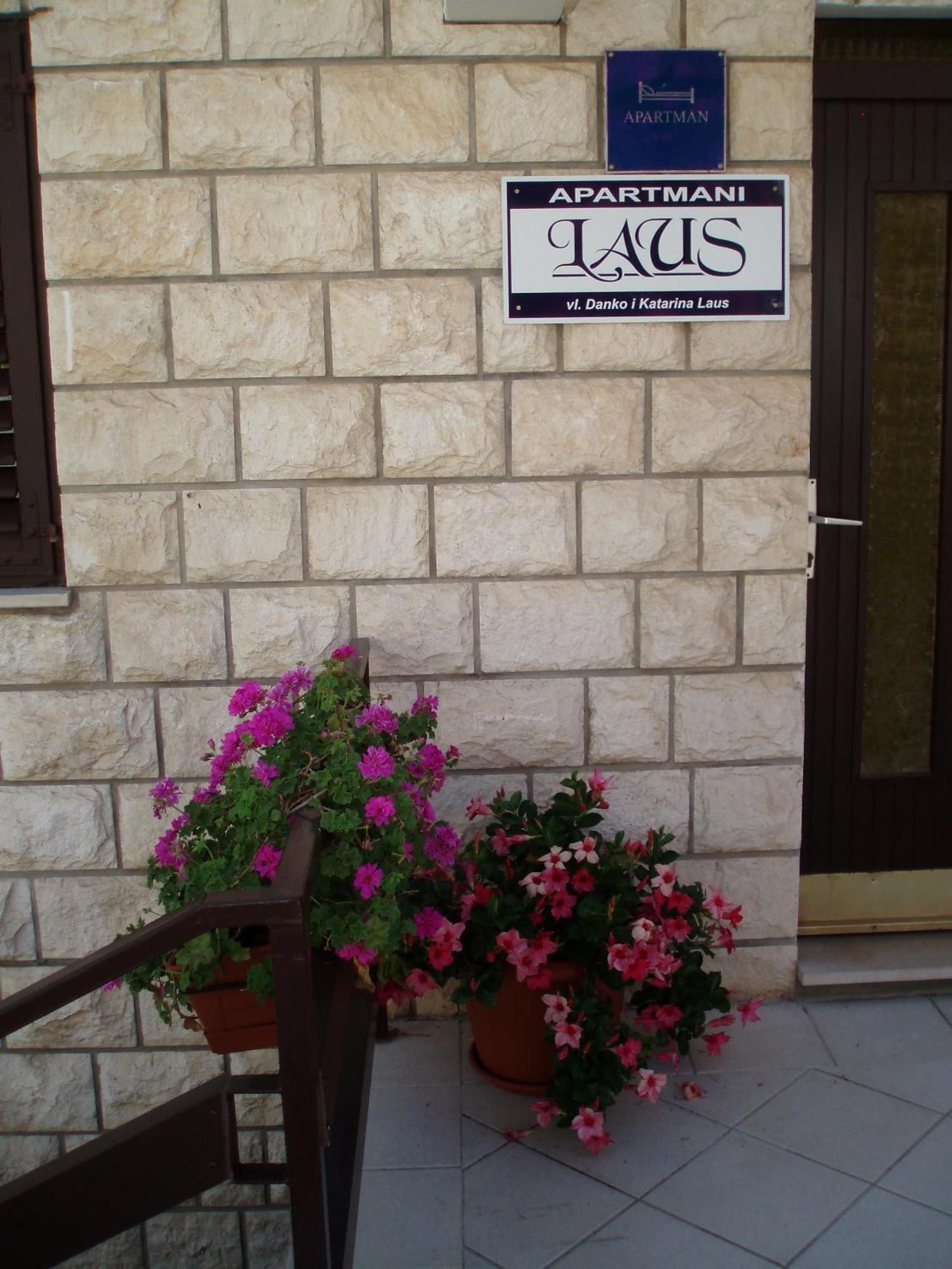 Laus Apartment Zavalatica