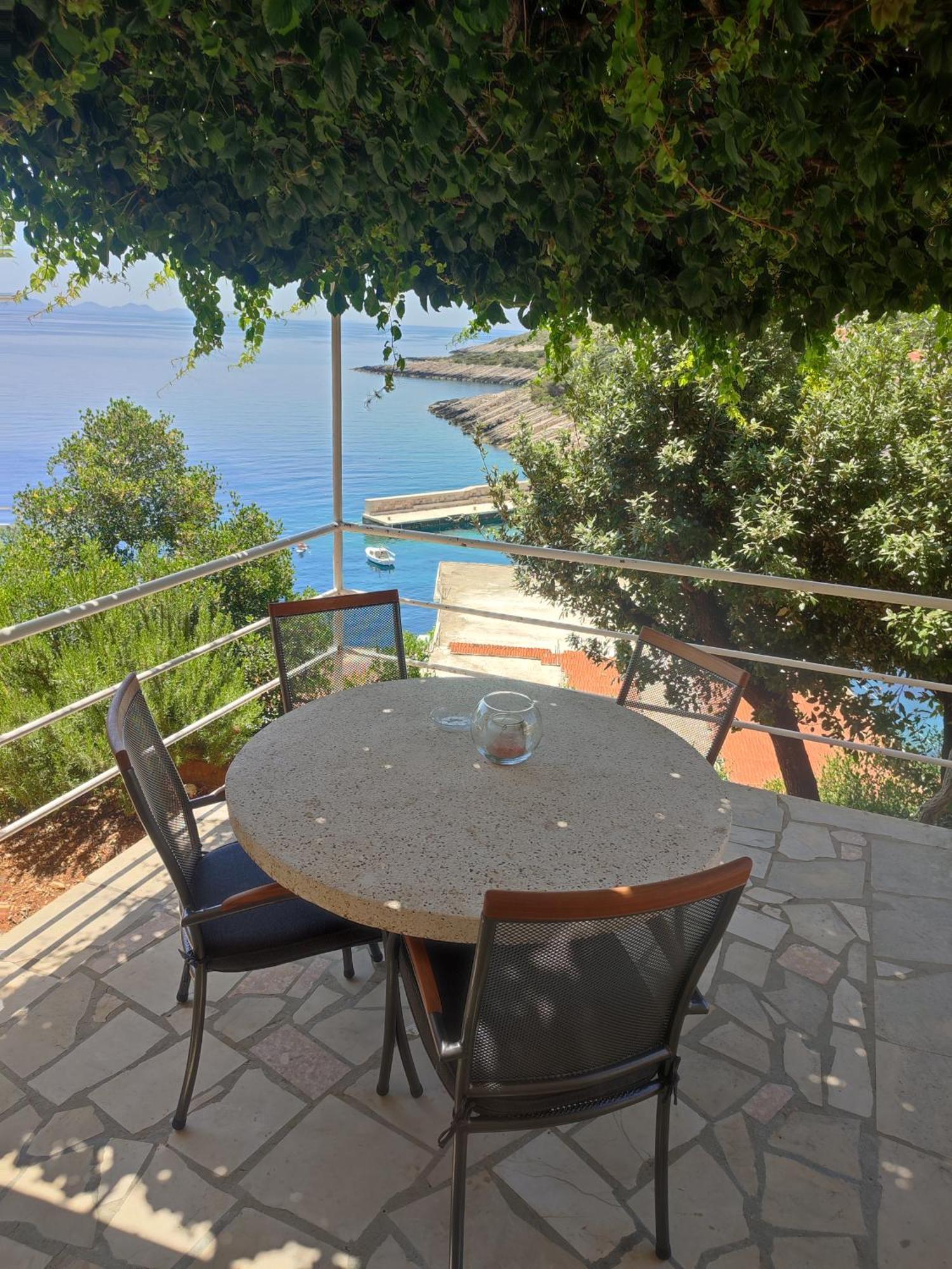 Laus Apartment Zavalatica