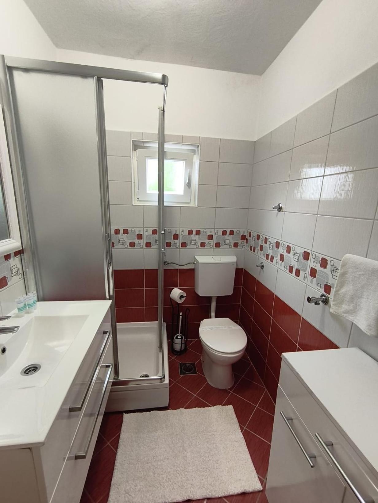 Laus Apartment Zavalatica